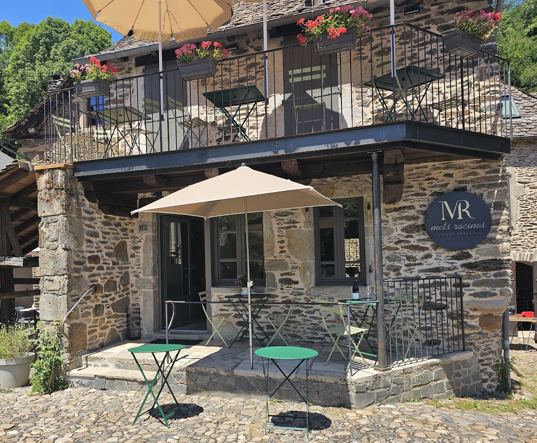 mETS rACINES bELCASTEL